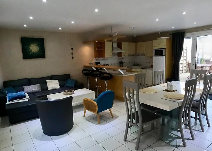 Appartement Sur Le Port De *